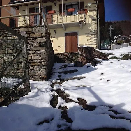 Casetta Dei Lupi Alpesi faház